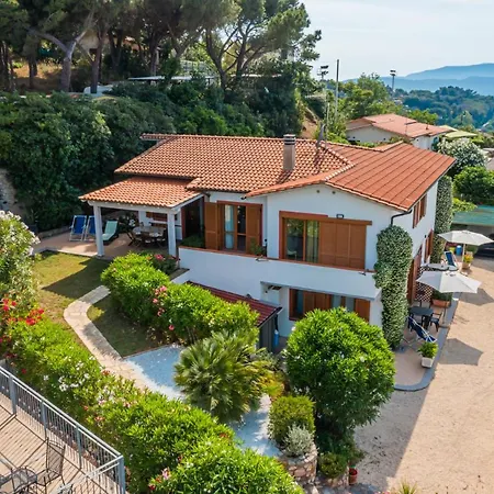 Apartment Da 6 A 8 Persone *