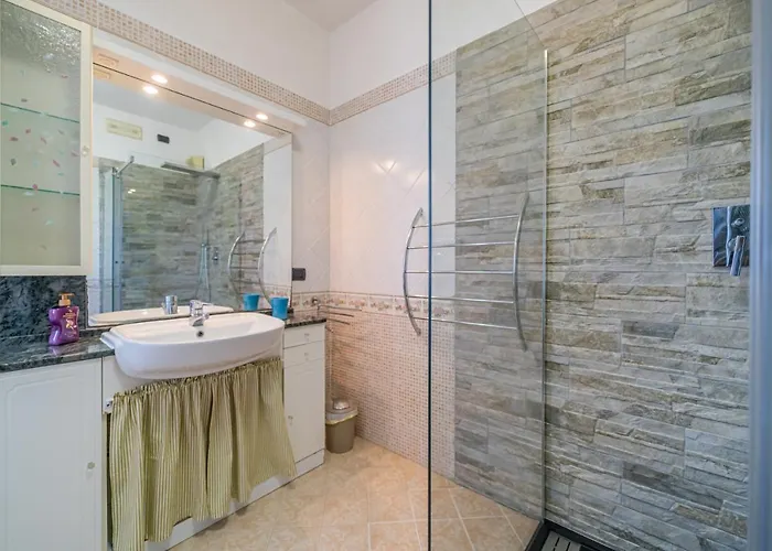 Da 6 A 8 Persone Capoliveri (Isola d'Elba)