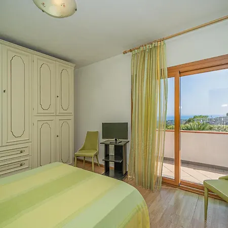 Apartmán Da 6 A 8 Persone