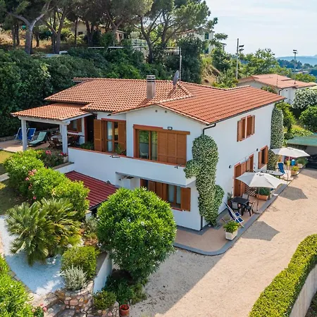 Da 6 A 8 Persone Apartment